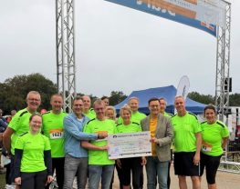 Reken-Stiftung unterstützt 24-Stunden-Lauf mit neuem Start- und Zielbogen