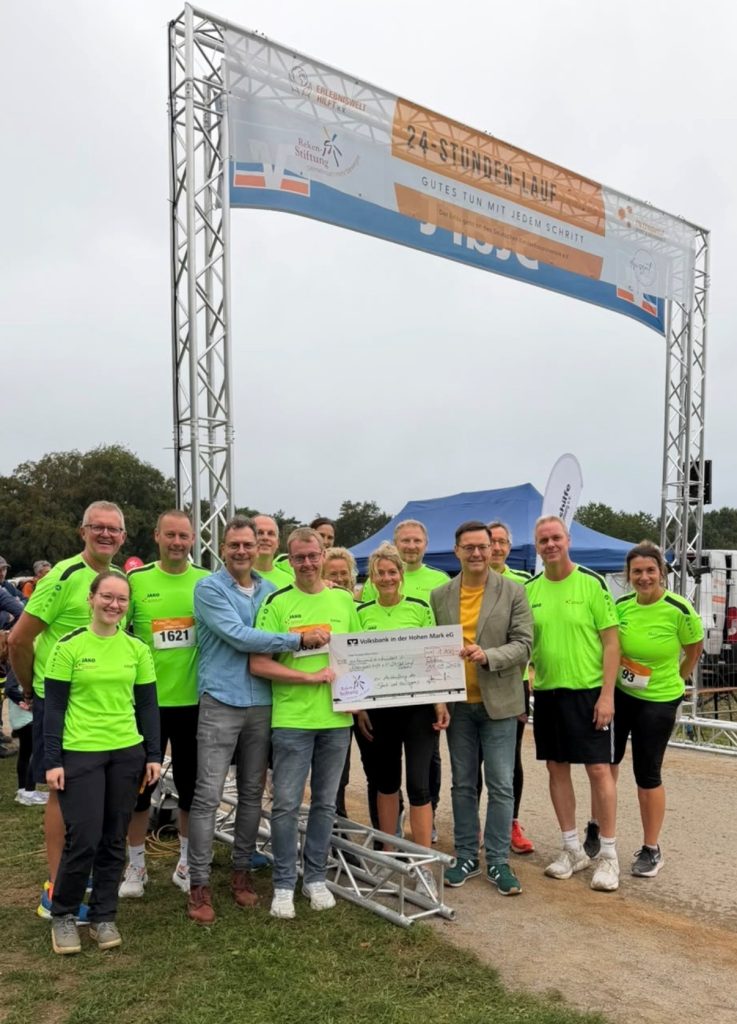 Reken-Stiftung unterstützt 24-Stunden-Lauf mit neuem Start- und Zielbogen
